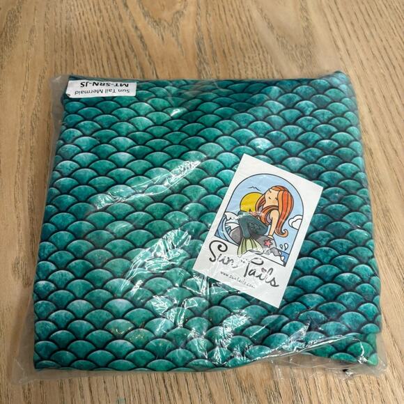 NWT Sun Tails Mermaid Tail Size 7-11 Siren Green - Green Monofin - Picture 2 of 9